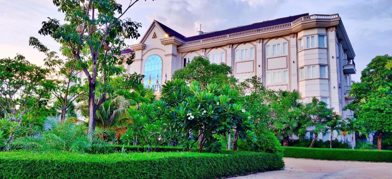 Glorious Hotel Kâmpóng Thum Extérieur photo