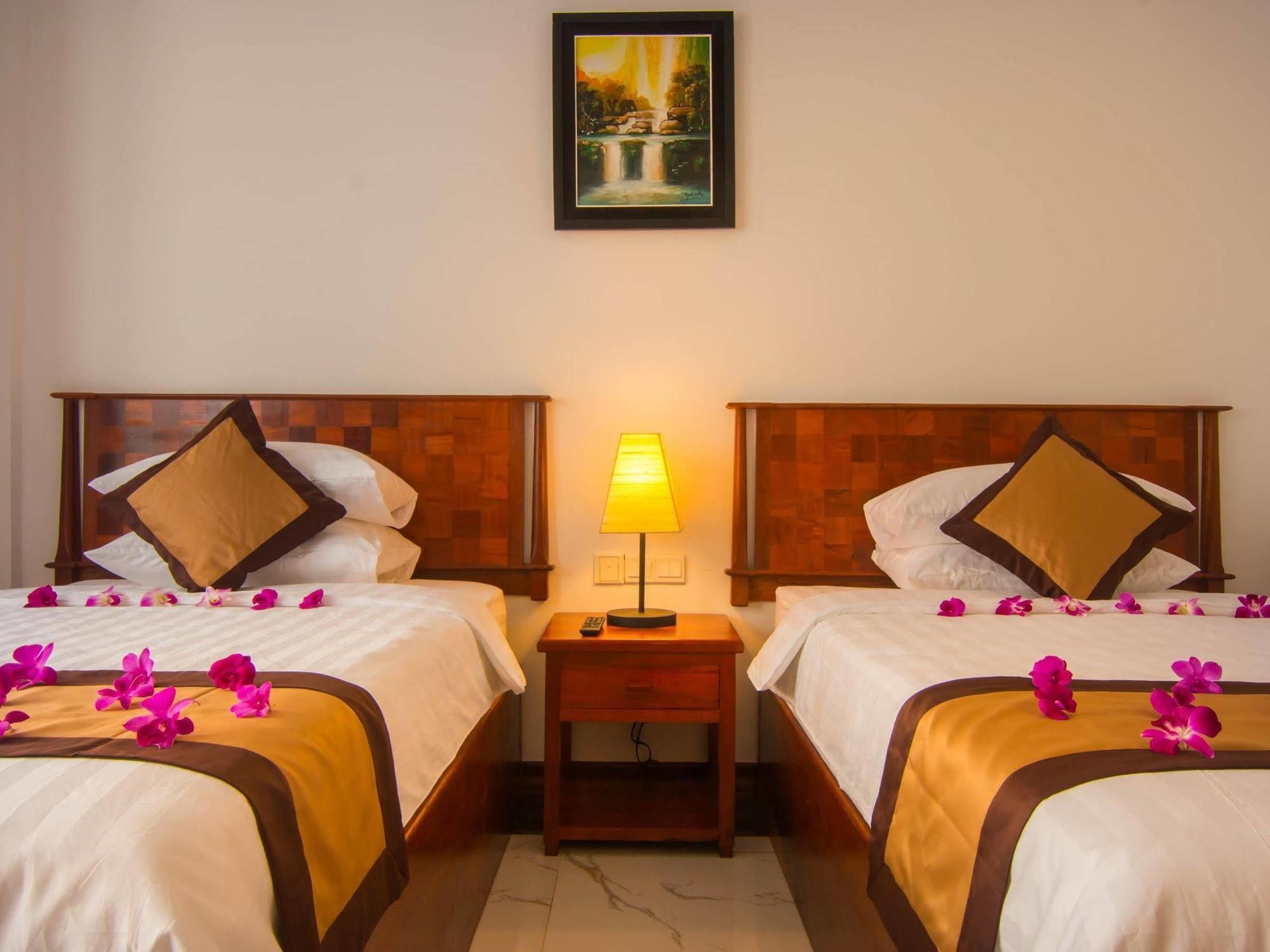 Glorious Hotel Kâmpóng Thum Extérieur photo